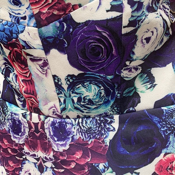 💜 Party romper with purple flowers 💜 - Picture 7 of 10